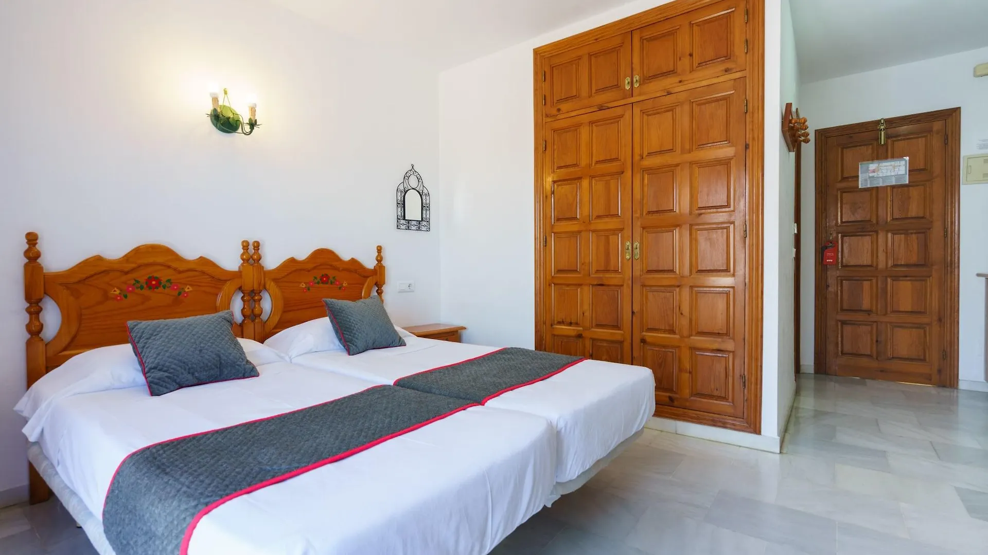 Apartment Apartamentos Pepe Mesa Nerja Spain