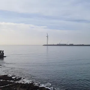 https://arinaga-arena-y-mar-beach-arinaga.in-canary-islands.com